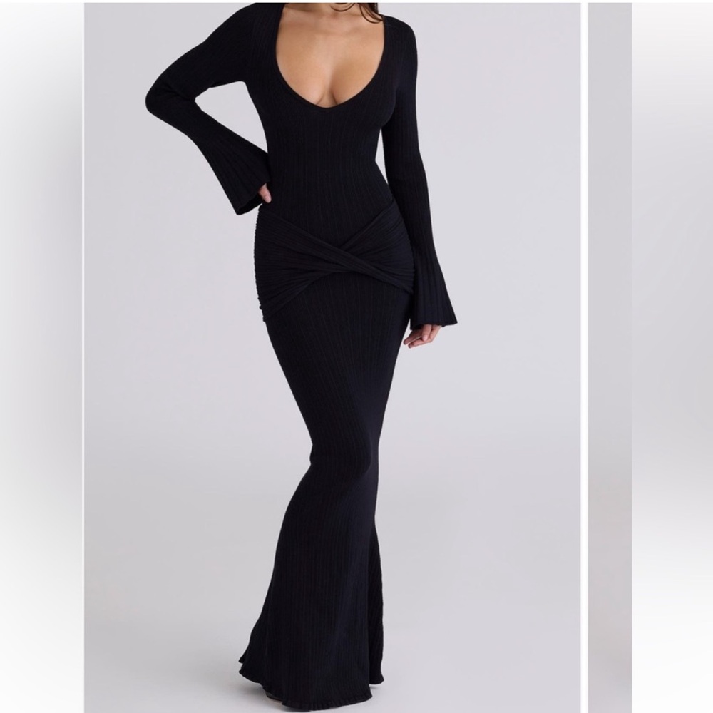 ✨NEW✨House of CB Mila Long Sleeve Rib Knit
Maxi Dress Black Size Large